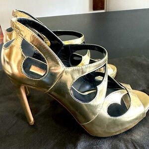 Sexy & Gorgeous Italian High Heels in Soft Gild